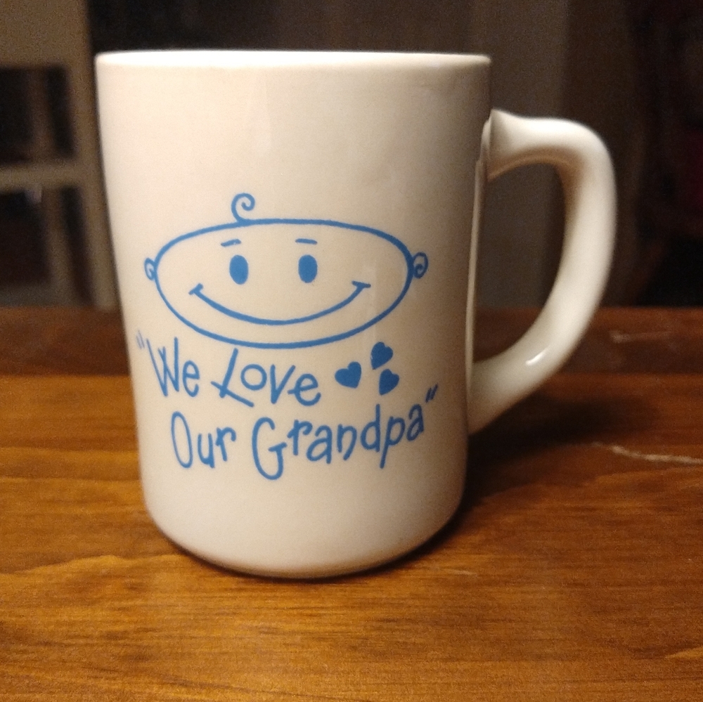 🏡 Vintage USA "We Love Our Grandpa" mug